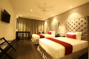 Room & Suite