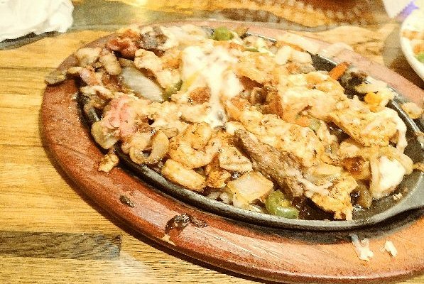 La Cantina Mexican Grill