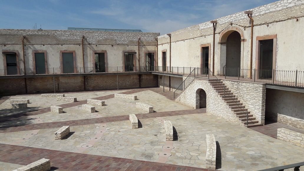 Antigua Escuela Modelo (Mineral de Pozos) - All You Need to Know BEFORE You  Go