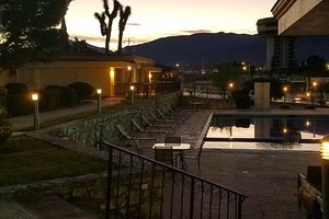 Piscina y playa