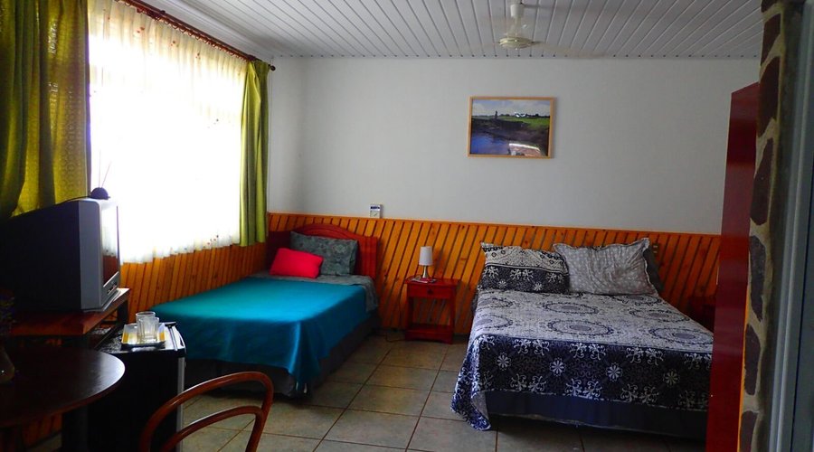 Manureva Nui Eco Lodge
