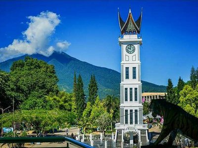 Tinggi bukit Bukit Tinggi