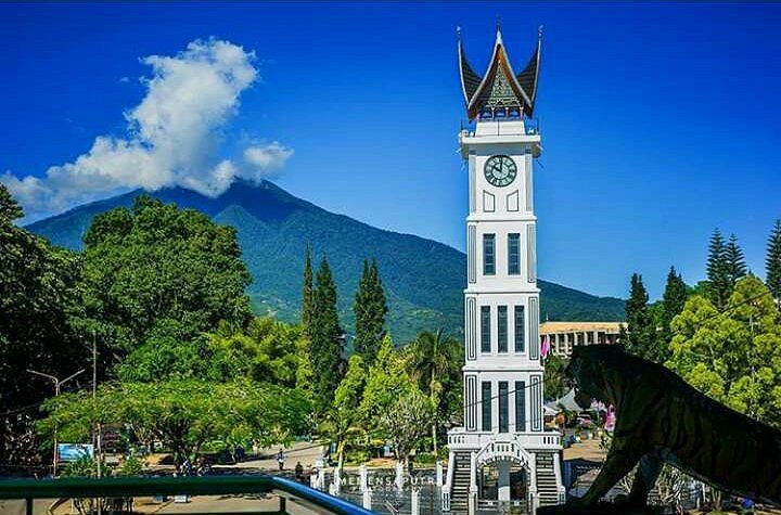 Bukittinggi Clock Tower image