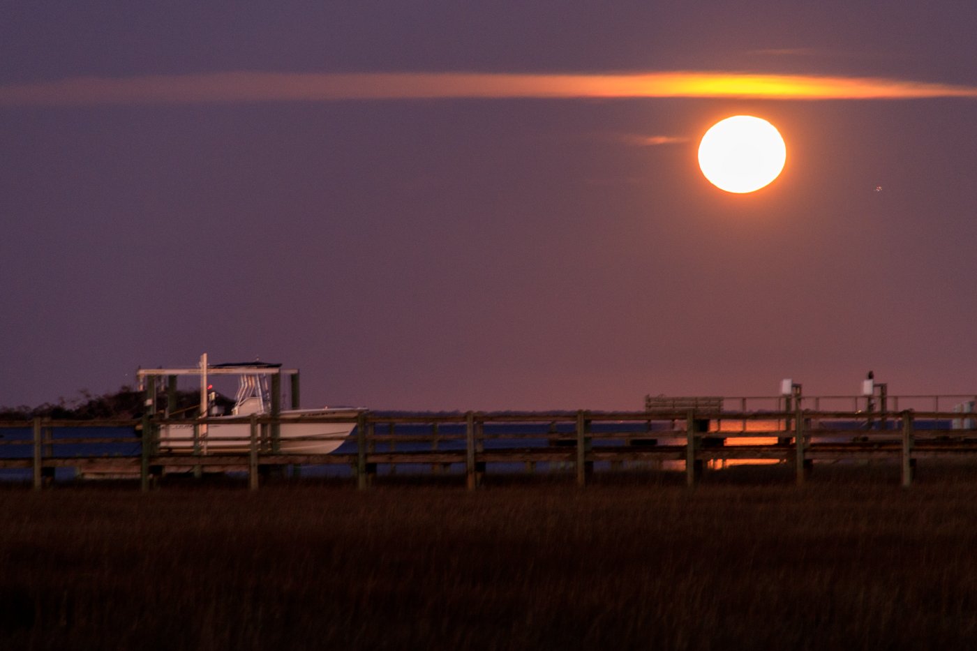 EMERALD ISLE BOAT RAMP Tutto Quello Che C Da Sapere 2024   Moonrise From The Pier 