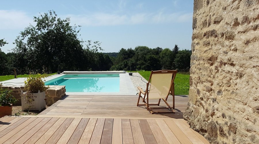 Vue vers le Sud depuis la terrasse Est.