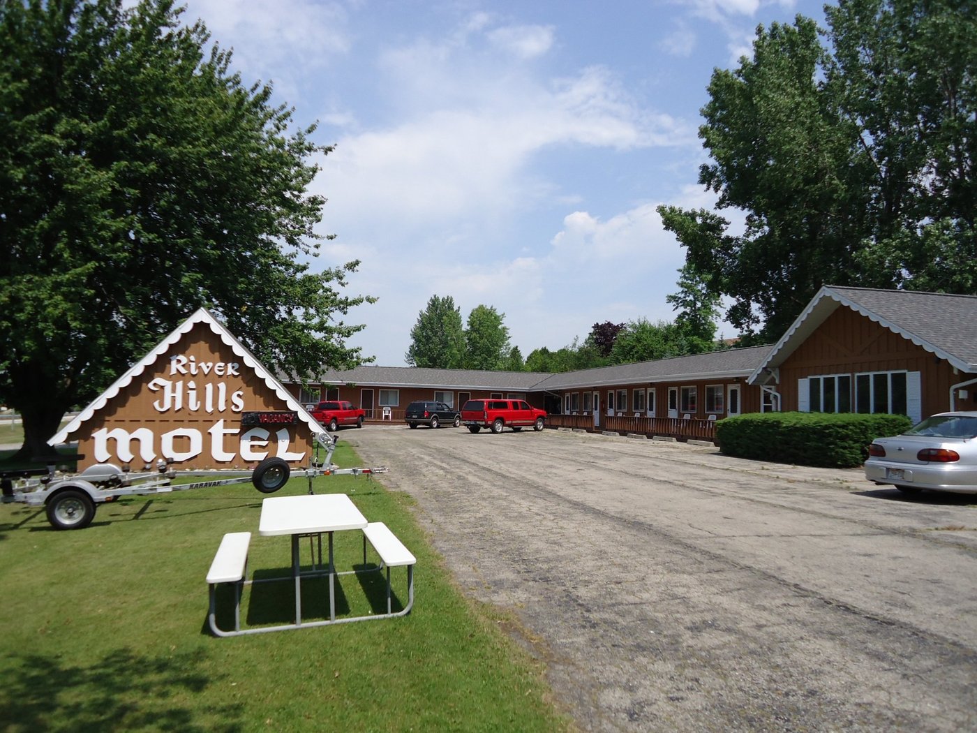 THE RIVER HILLS MOTEL - ALGOMA, WI - NEAR DOOR COUNTY - Updated 2024 ...