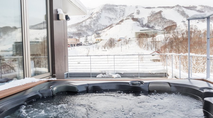 Yama Shizen in the Penthouses 