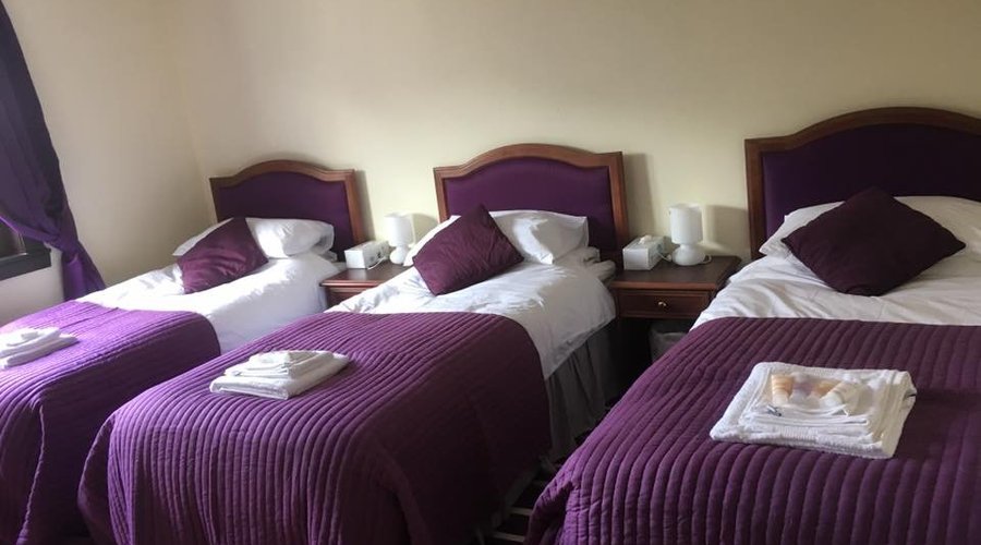 Our Family suite Triple room (shared bathroom) 