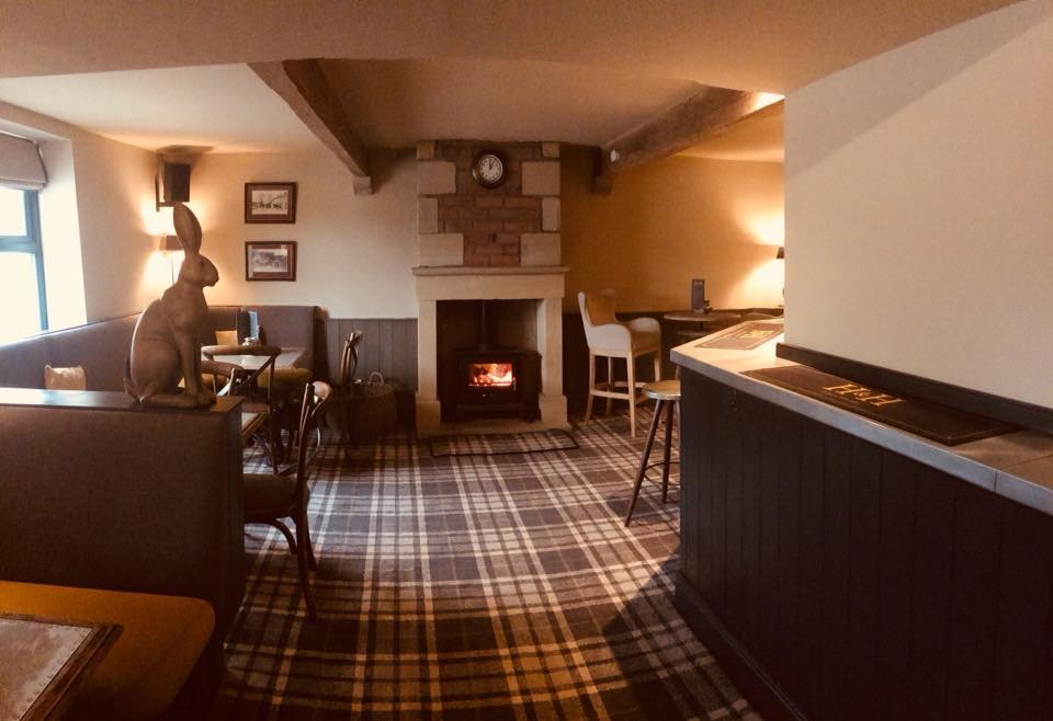 THE HARE AND HOUNDS, Lothersdale - Dales End - Updated 2024 Restaurant ...