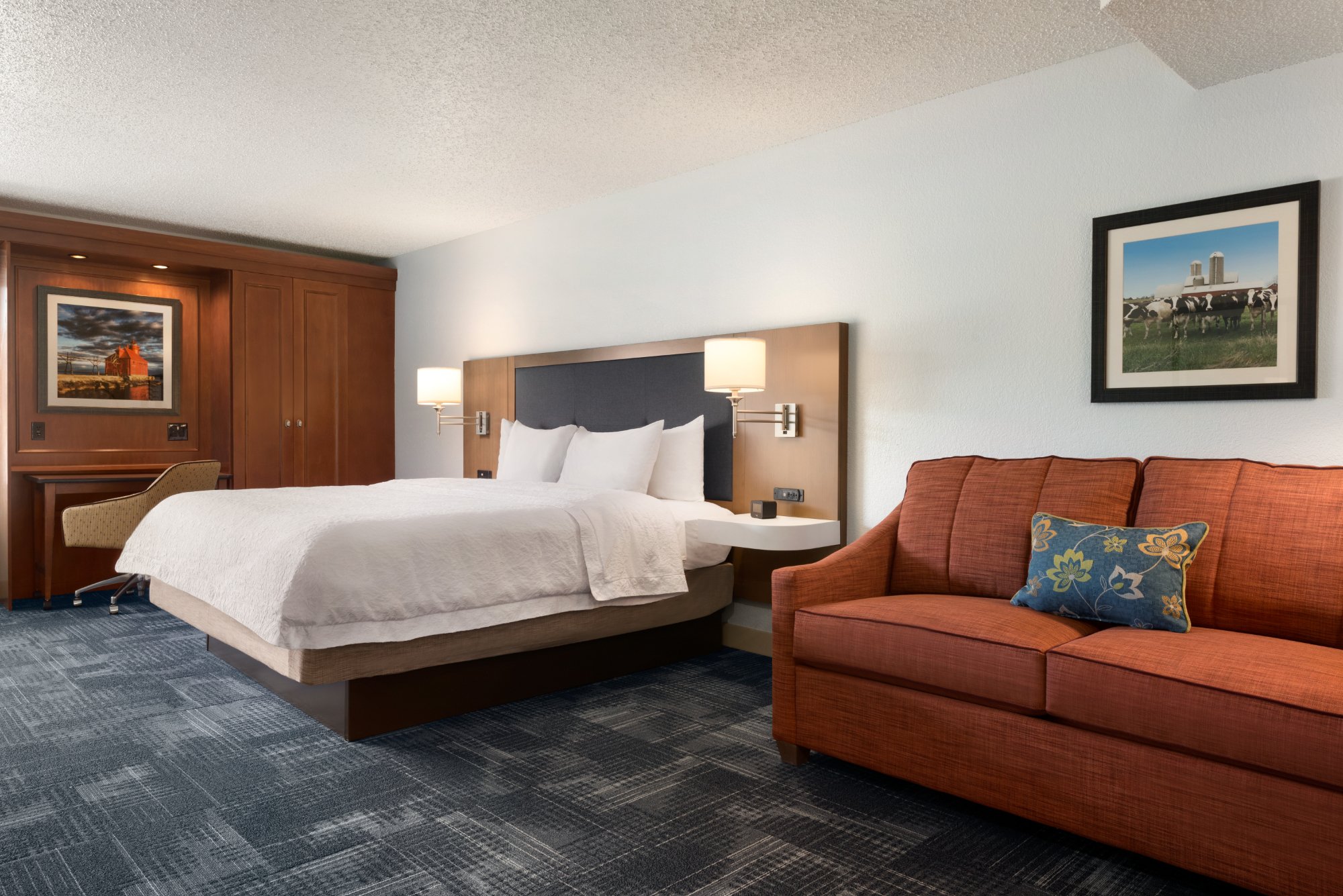 Hotel photo 2 of Hampton Inn Wausau.