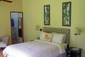 Room & Suite