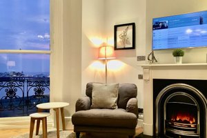 Room & Suite