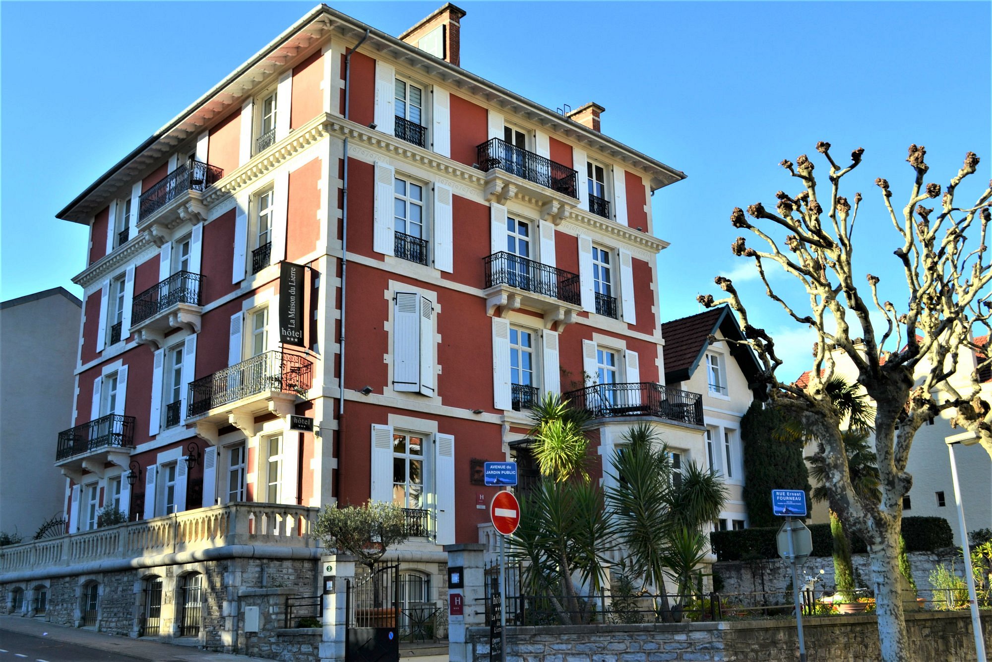 Hôtel & Espace Bien-être La Maison du Lierre image