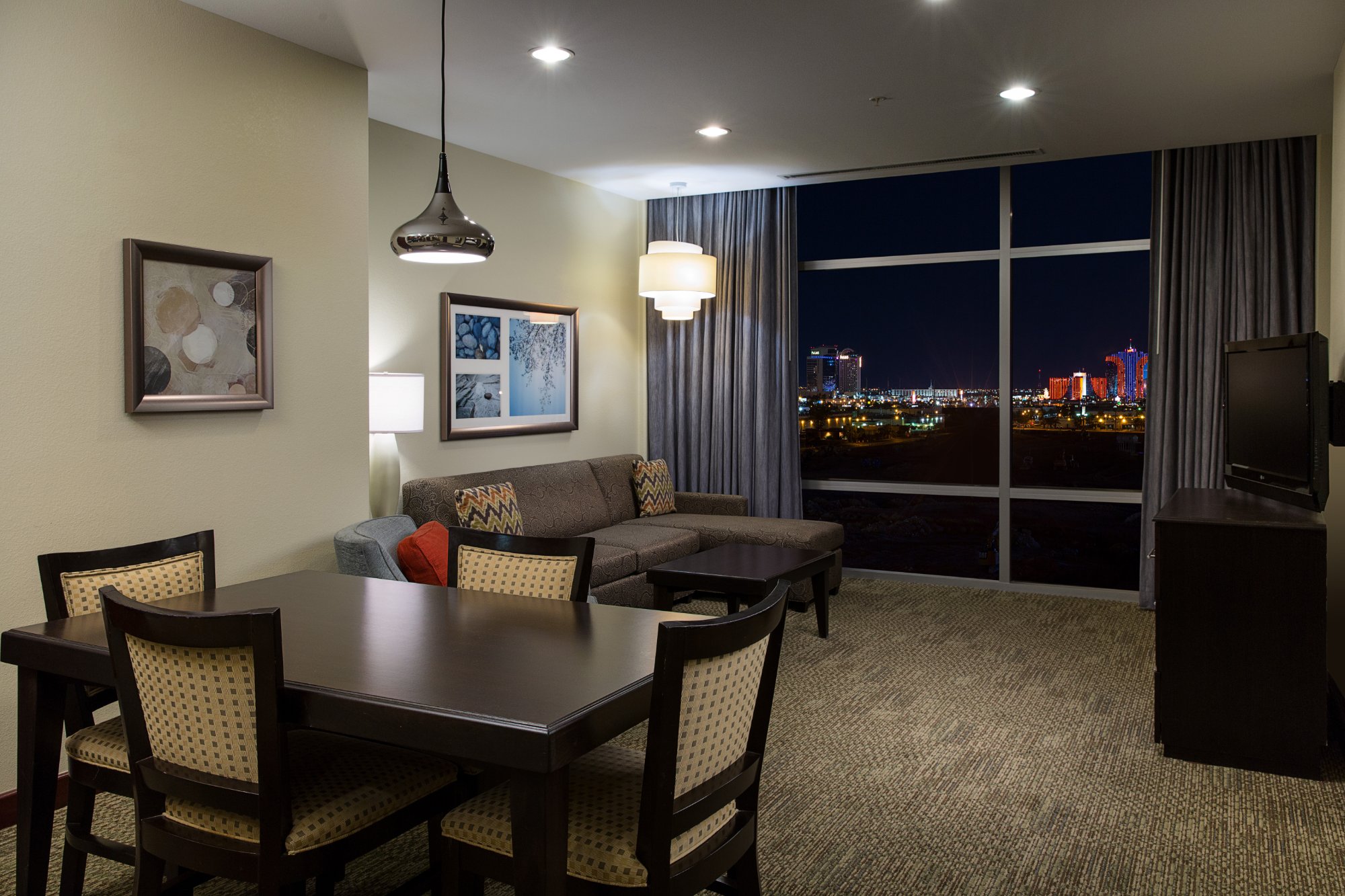 Hotel photo 12 of Staybridge Suites Las Vegas , an IHG hotel.