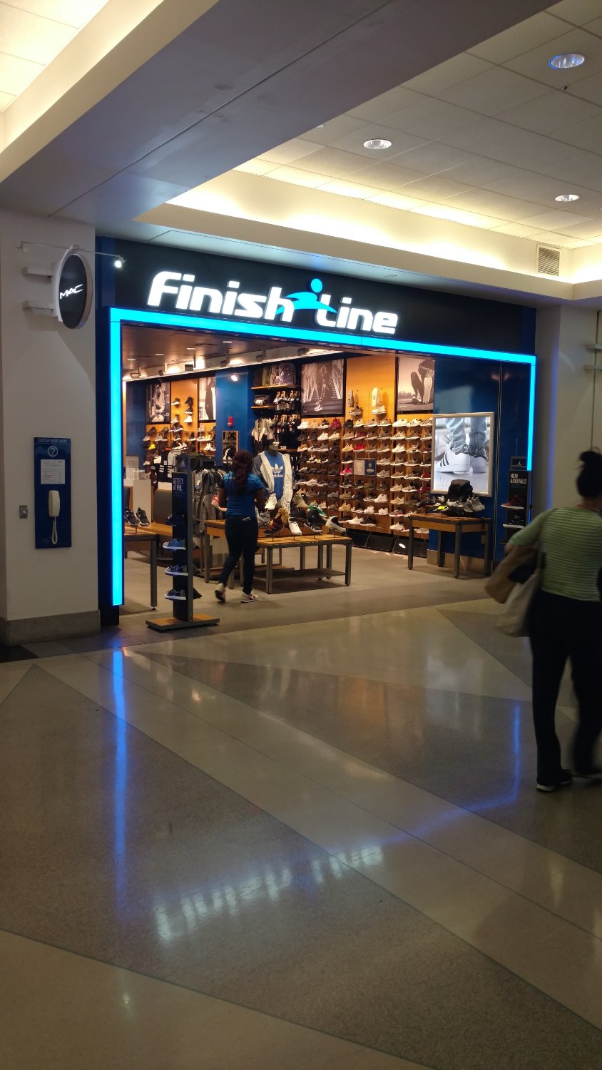 Finish line best sale macy's store