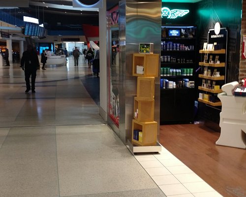 L'Occitane  Duty Free Chicago Airport Shops