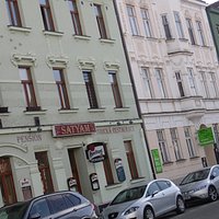 Very close to the fairgrounds SATYAM offers both gastronony and accommodarion