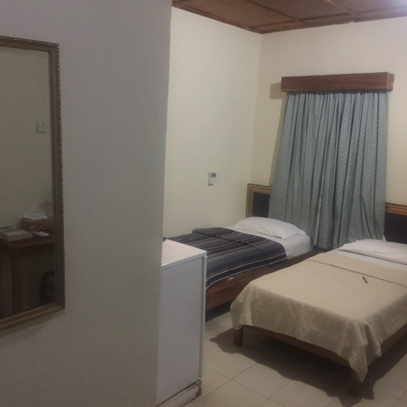 APAADE LODGE - Hotel Reviews (Accra, Ghana)
