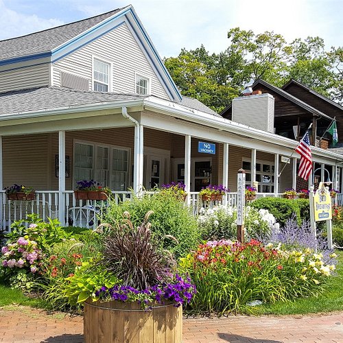 sylvan inn great place to stay - Review of The Sylvan Inn Bed ...