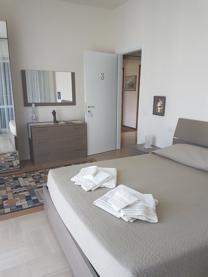 Ai Due Vecchi Ulivi - Prices & Guest House Reviews (garlate, Italy)