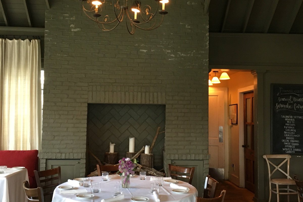 is shane restaurant open in fairburn on july 4th