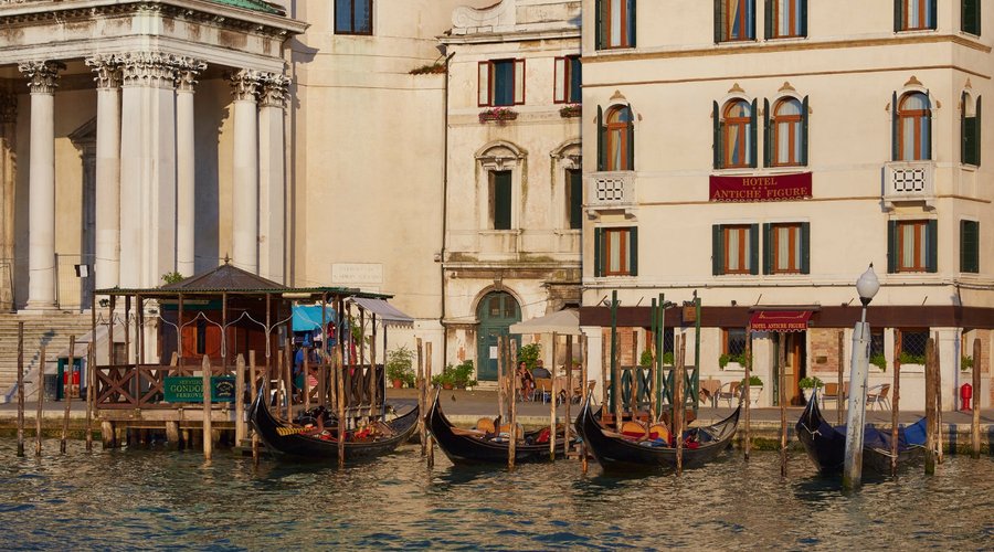 Hotel, gondolas & Grand Canal!