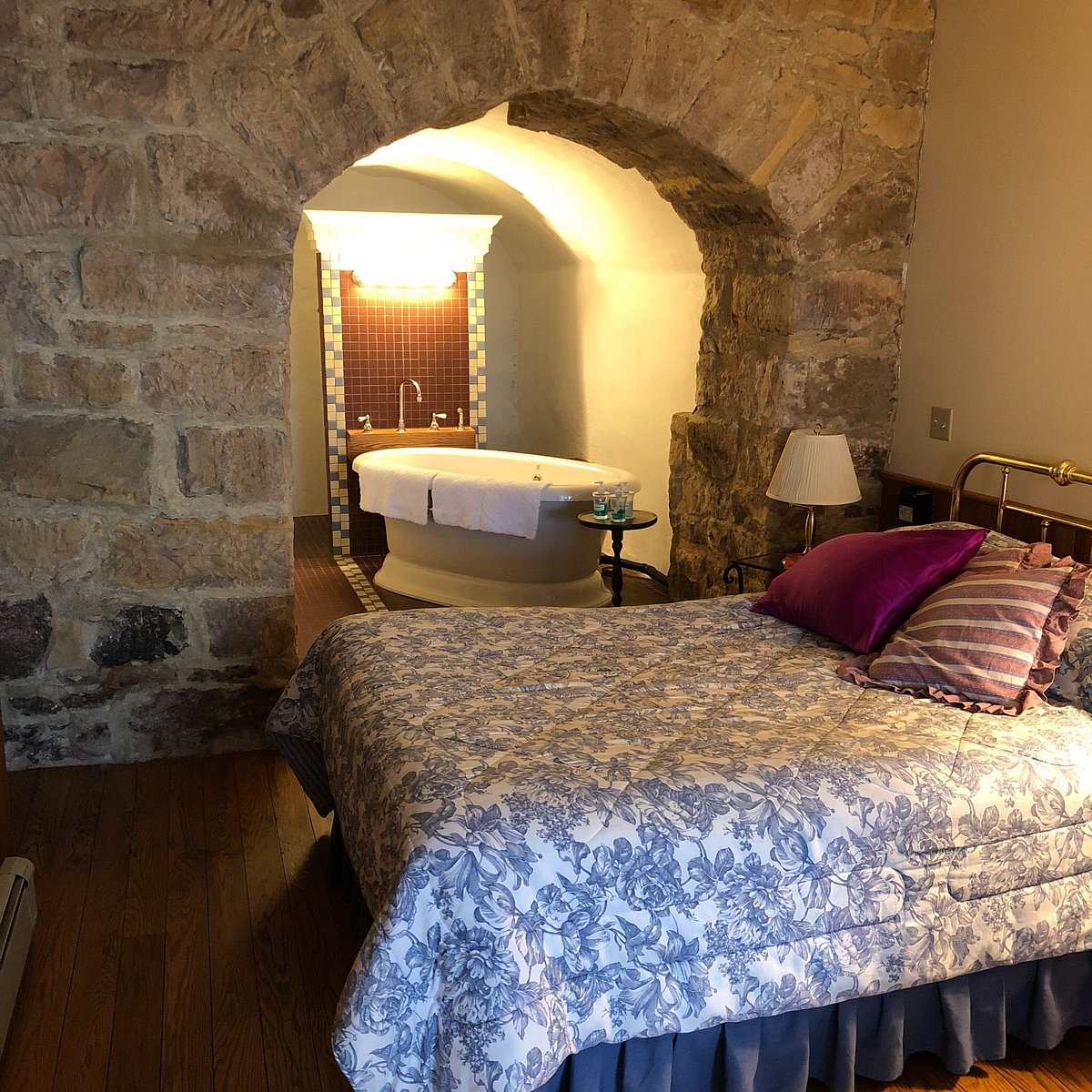 The Old Jail Bed And Breakfast: An Unforgettable Getaway In Taylors Falls