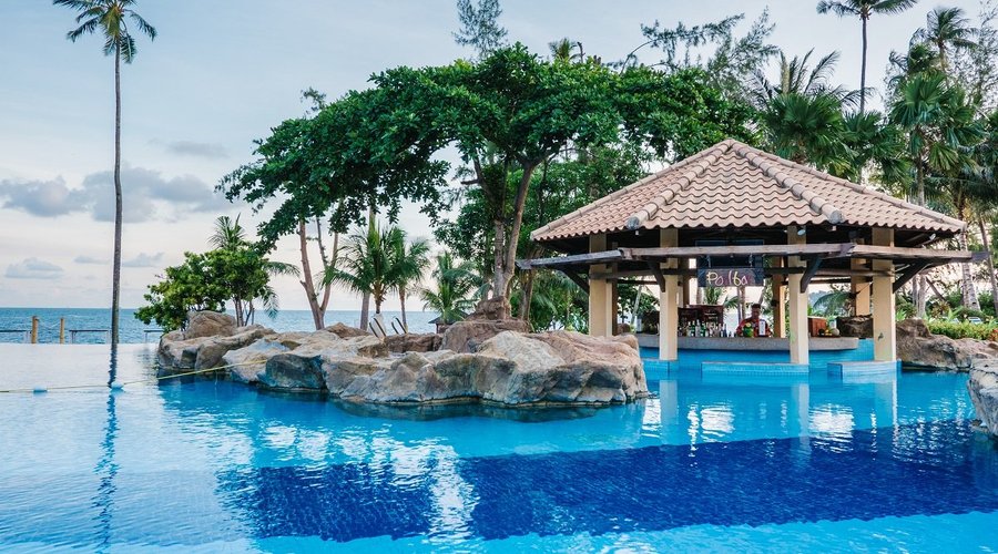 Pool Bar at Nirwana Resort Hotel 