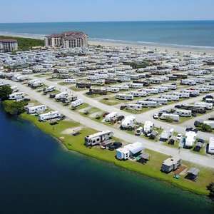 Aerial shot of Myrtle Beach Travel Park.