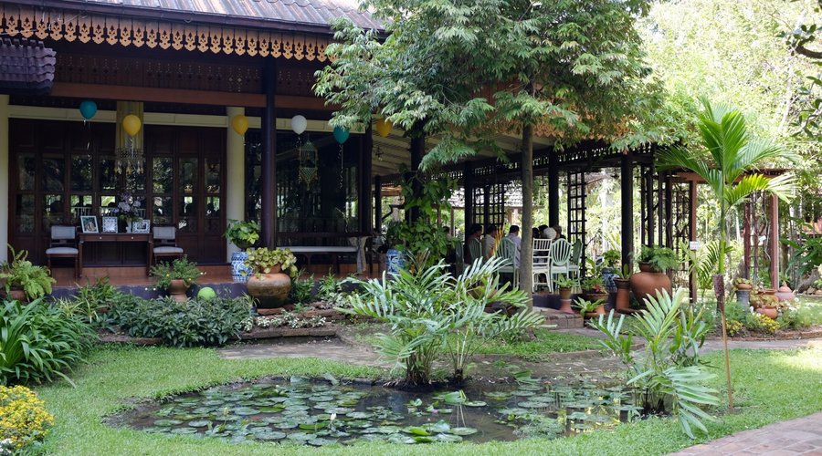The restaurant
