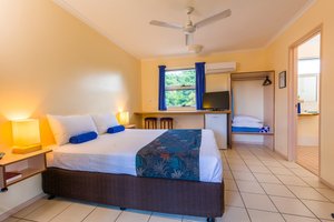 Room & Suite