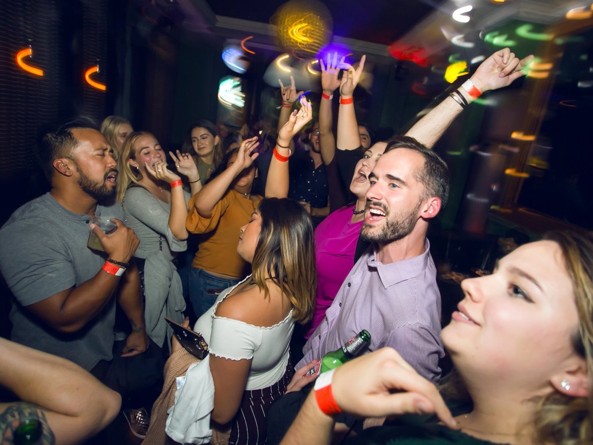 1 Big Night Out Pub Crawl (London) - All You Need to Know BEFORE You Go