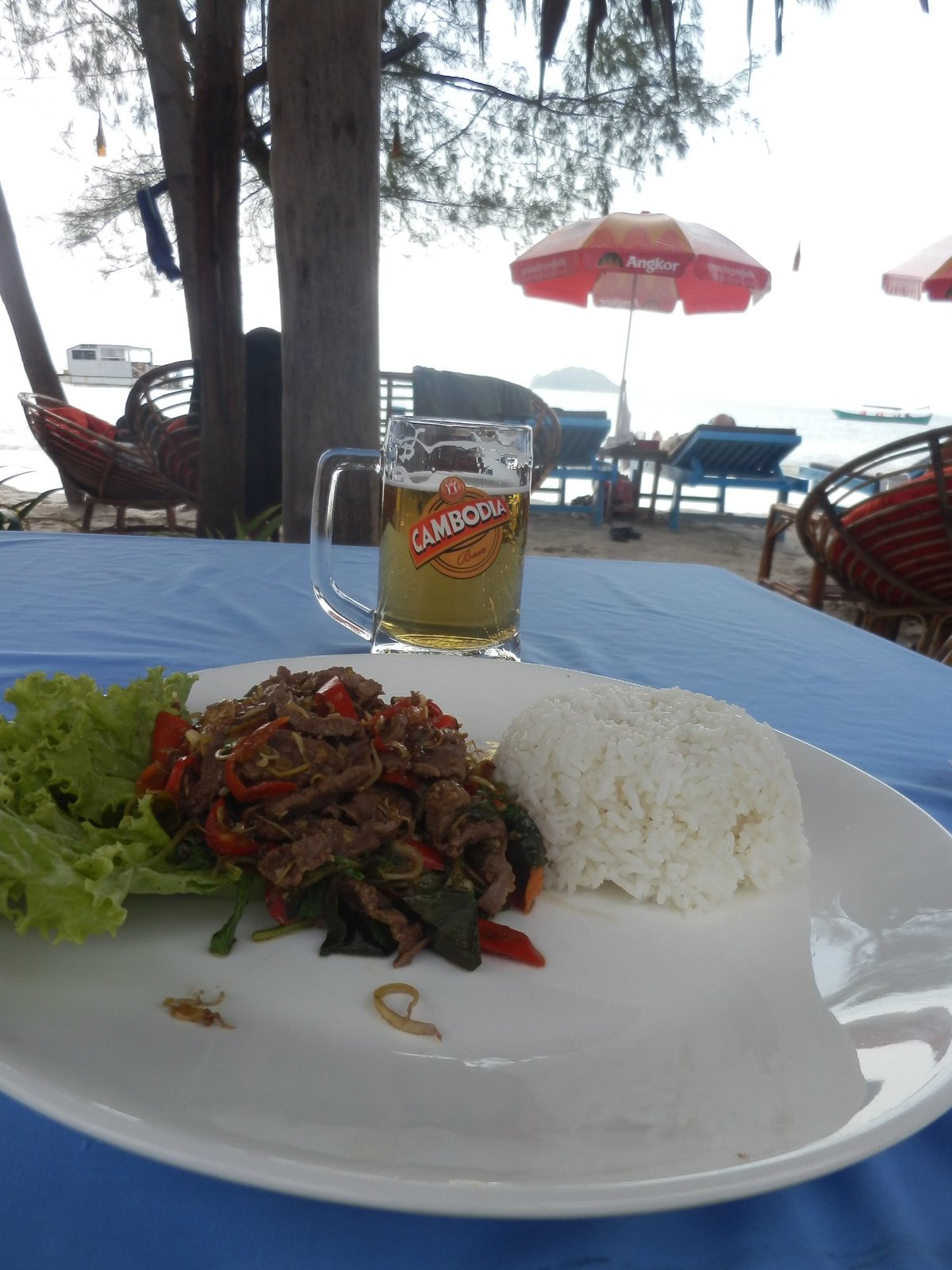 Sam's Beach Bar & Bungalows Beach: Pictures & Reviews - Tripadvisor