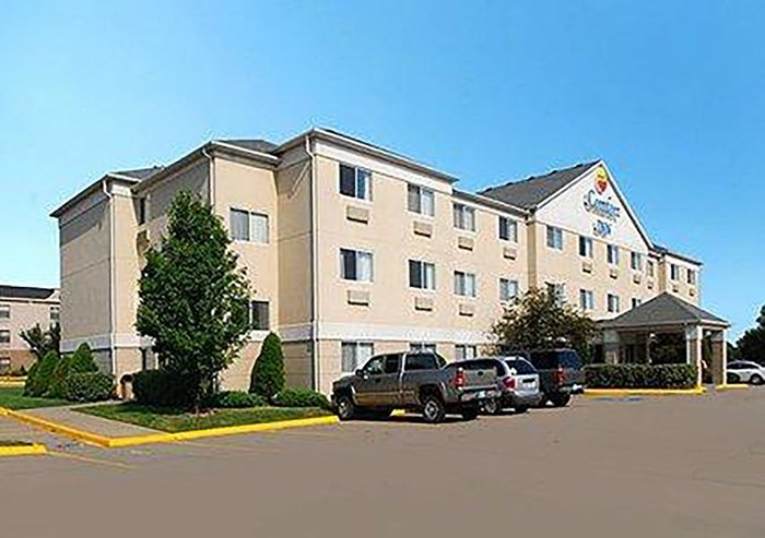 COMFORT INN EAST $85 ($̶1̶0̶4̶) - Updated 2023 Prices & Hotel Reviews ...