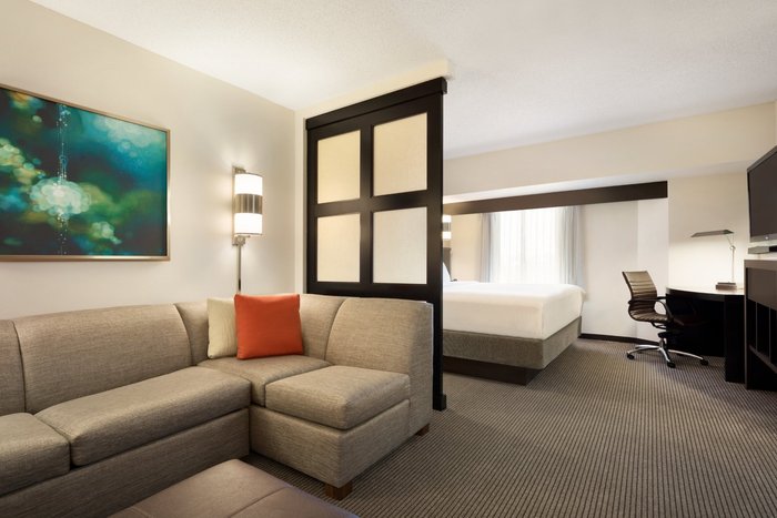 Hyatt Place Philadelphia / King of Prussia Rooms: Pictures & Reviews ...