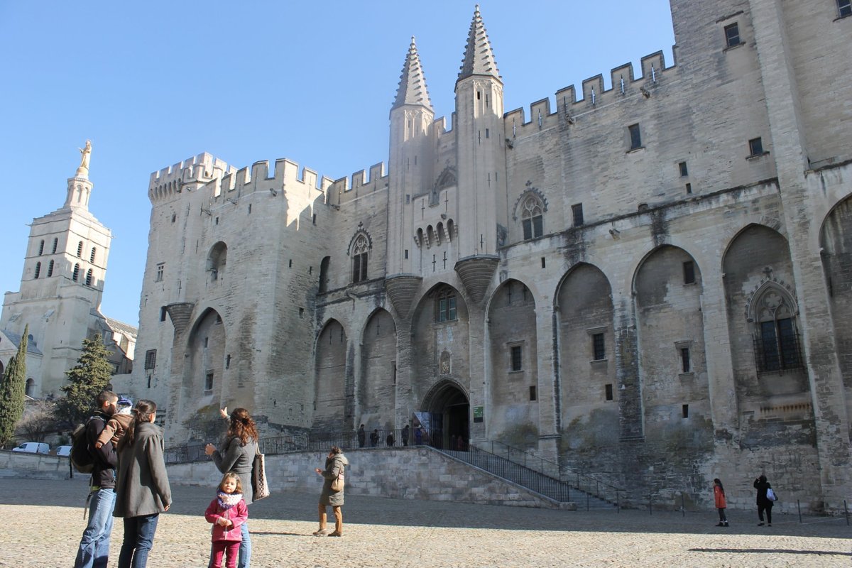 Avignon Escapes: Relaxing Getaways and Exciting Explorations - Exciting Explorations in Avignon