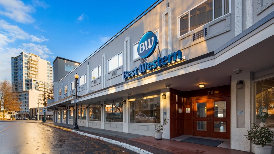 Hotel Exterior (Main Entrance) 