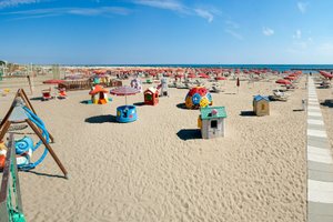 Piscina e praia