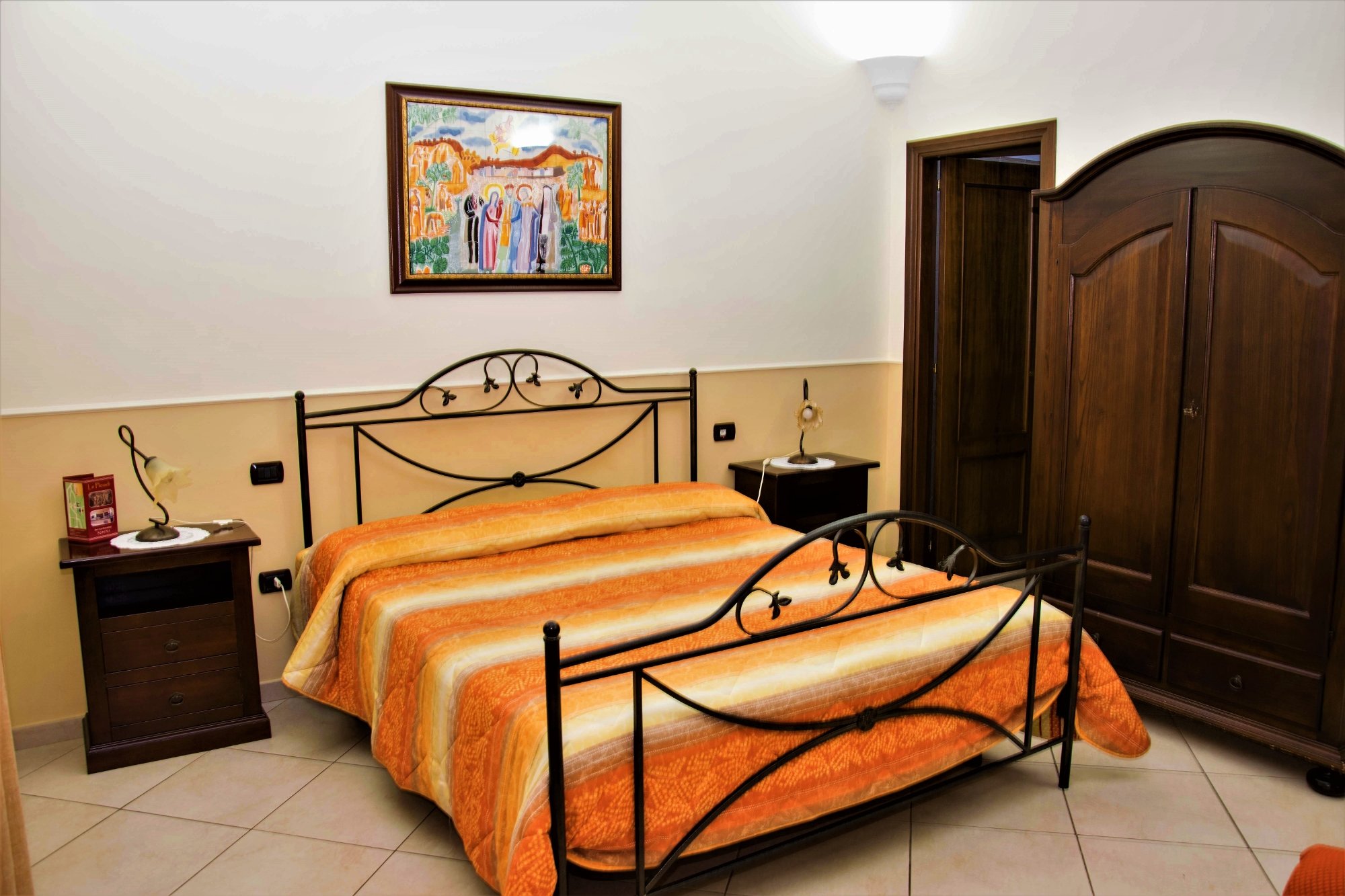 POMPEI LUXURY ROOMS (AU$99): 2022 Prices & Reviews (Pompeii, Italy ...