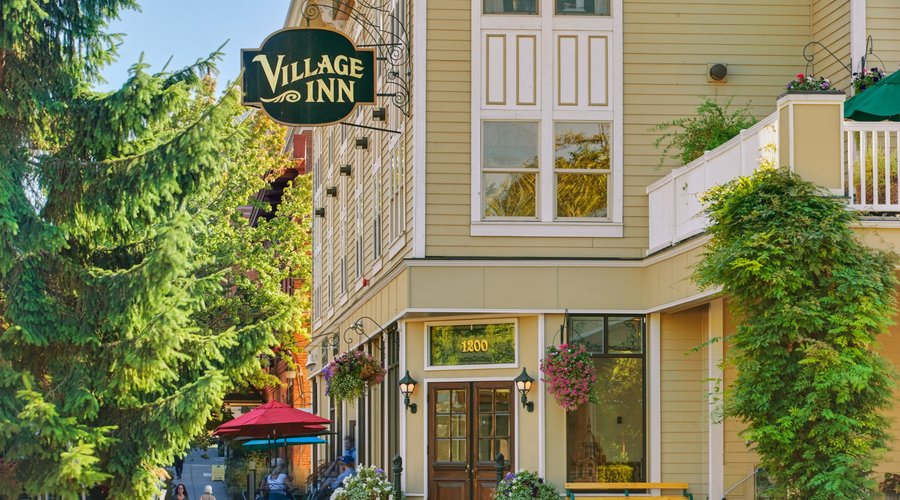 Fairhaven Village Inn