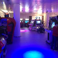 Arcade hal