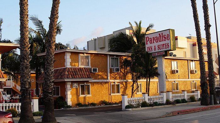 Hotel, Paradise Inn