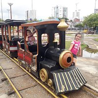 Diversão na mini locomotiva