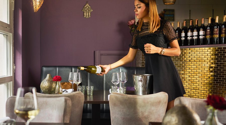 Boven verdieping restaurant Habibi