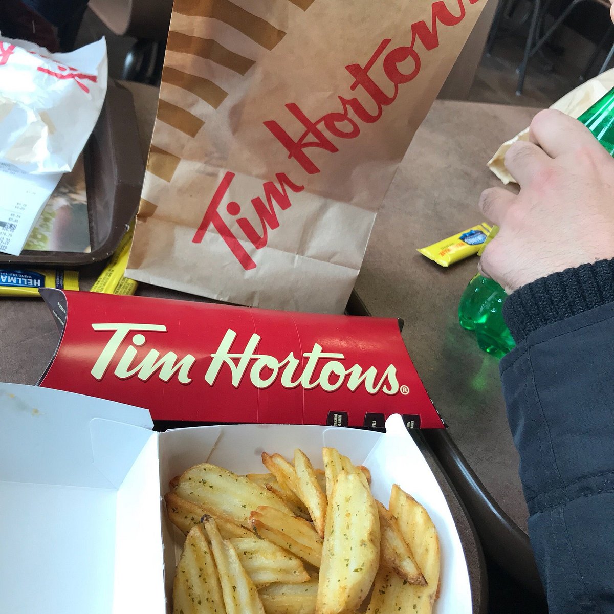 TIM HORTONS, Stoneham-et-Tewkesbury - 2 Route De Tewkesbury - Menú, Precios  y Restaurante Opiniones - Tripadvisor