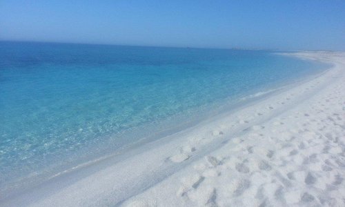 la bellissima spiaggia di riso a mariermi nel sinis ad oristano