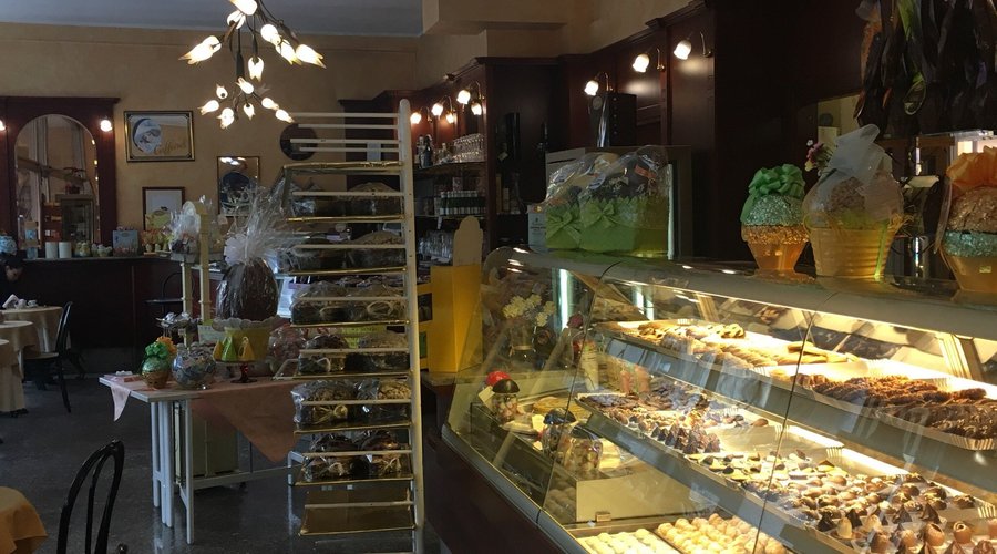 PASTICCERIA CAFFETTERIA GIOCOSI DI BOSEGGIA SILVIO & C. SNC, Carate Brianza - Restaurant Reviews, Photos & Phone Number - Tripadvisor