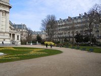 Décoration florales ayant pour thème les Jeux Olympiques. - Picture of  Square du Palais Galliera, Paris - Tripadvisor
