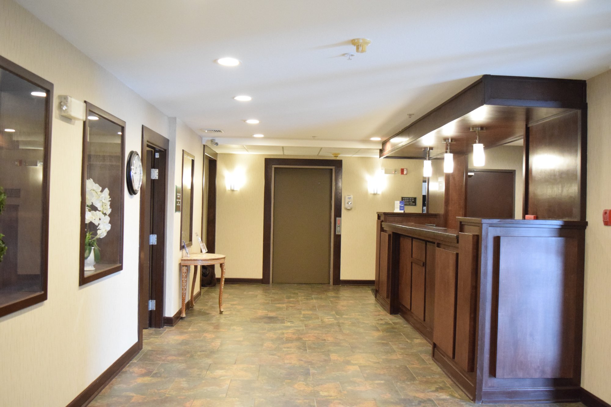 Hotel photo 28 of Best Western Crown Inn & Suites.