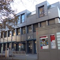 Das Team der Tourist Information Kaiserslautern ist gerne für Sie da.
